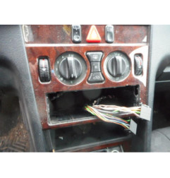 Optique avant principal gauche (feux)(phare) MERCEDES CLASSE C 202