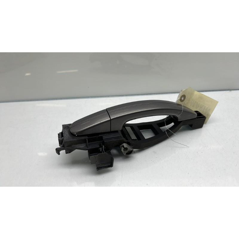 Poignee porte arriere gauche FORD C-MAX 2 Photo n°1
