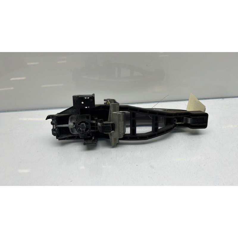 Poignee porte arriere gauche FORD C-MAX 2 Photo n°3