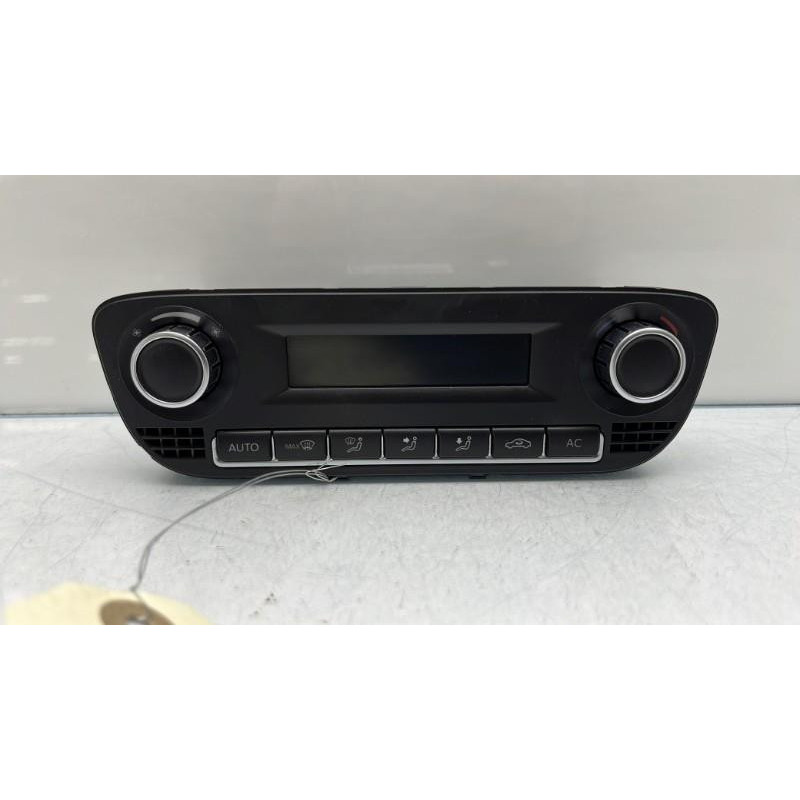 Commande chauffage VOLKSWAGEN POLO 5 Photo n°1