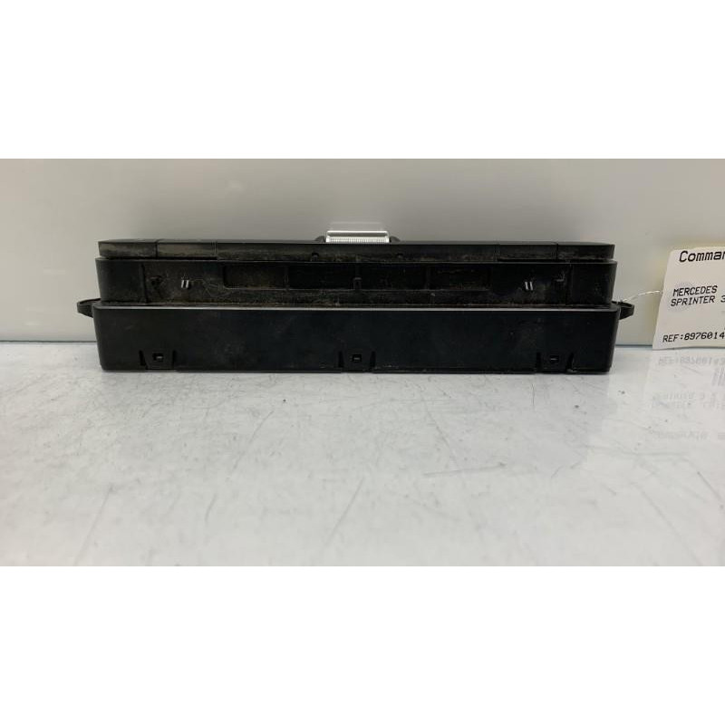 Commande autoradio MERCEDES SPRINTER 3 Photo n°7
