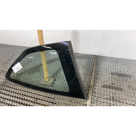 Custode arriere droit HONDA CIVIC 8