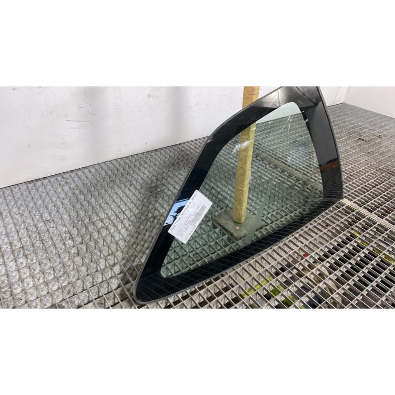 Custode arriere droit HONDA CIVIC 8 Photo n°4