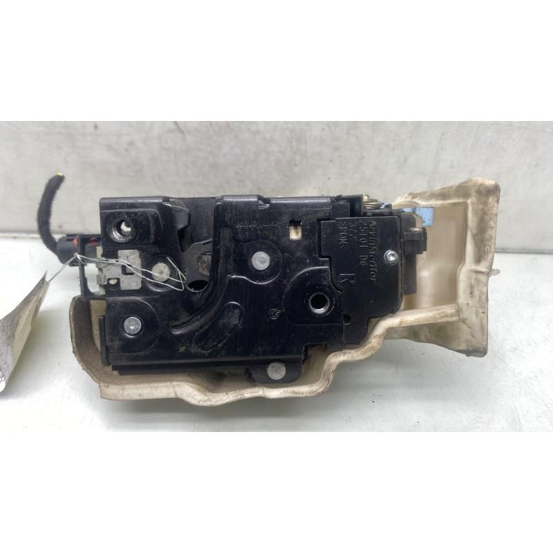 Serrure avant droit VOLKSWAGEN GOLF 5 Photo n°3