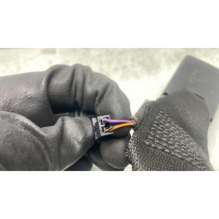 Attache ceinture arriere gauche BMW SERIE 1 F21 Photo n°1