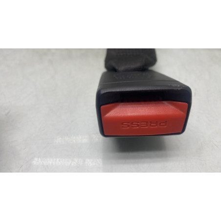 Attache ceinture arriere gauche BMW SERIE 1 F21