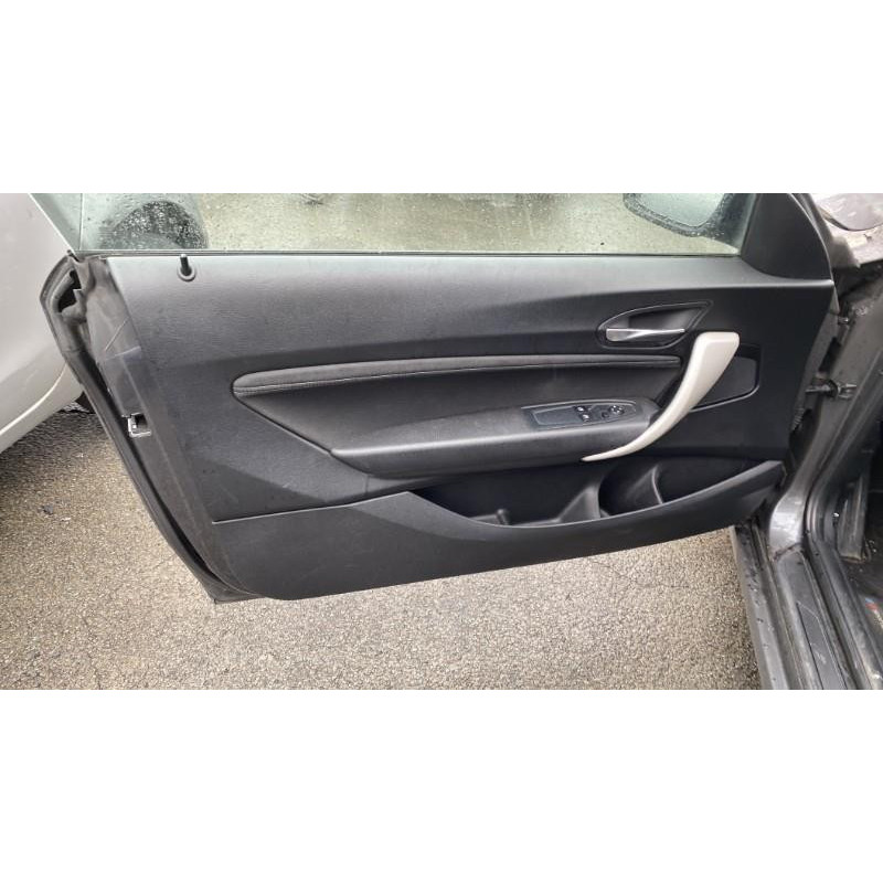 Bouton de coffre BMW SERIE 1 F21 Photo n°8