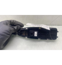 Interrupteur de leve vitre avant droit BMW SERIE 1 F21