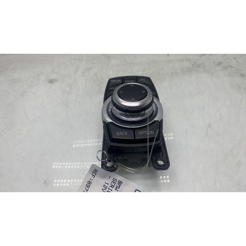 Commande GPS BMW SERIE 1 F21 Photo n°2