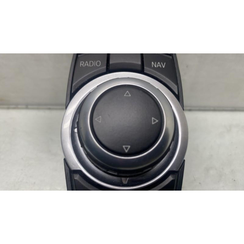 Commande GPS BMW SERIE 1 F21 Photo n°8