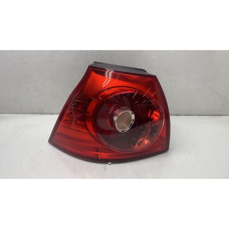 Feu arriere principal gauche (feux) VOLKSWAGEN GOLF 5 Photo n°5
