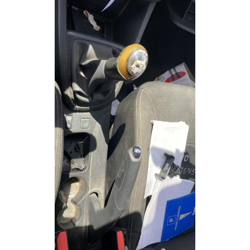 Feu arriere principal gauche (feux) RENAULT CLIO 4 Photo n°6