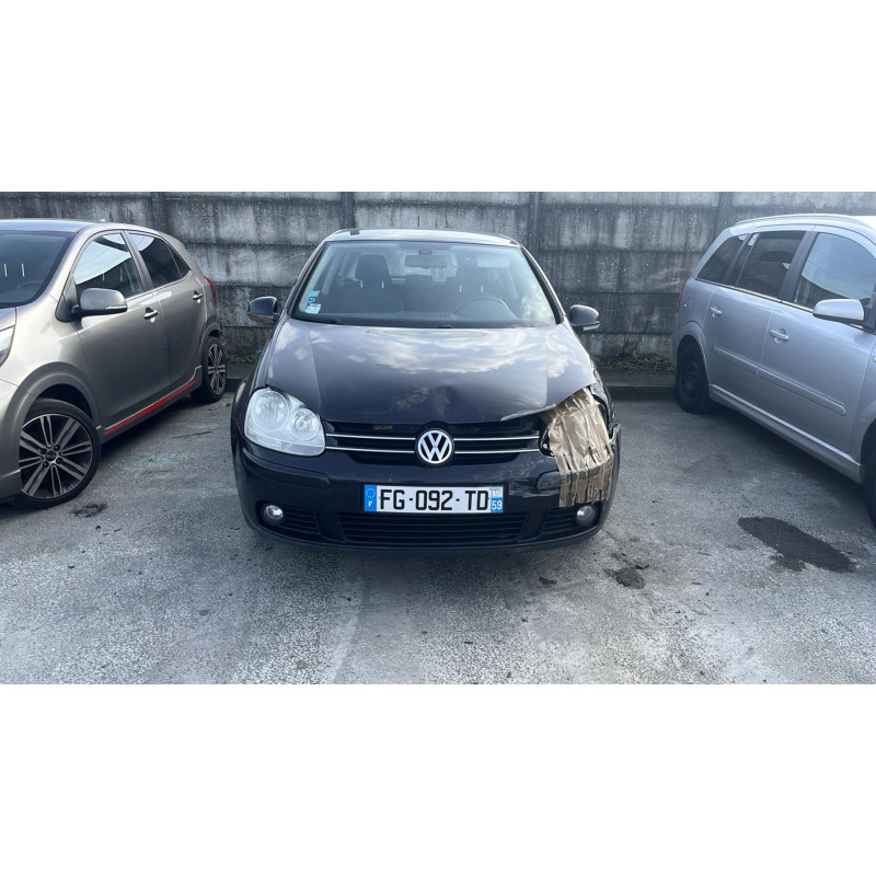 Feu arriere secondaire droit (feux) VOLKSWAGEN GOLF 5 Photo n°8