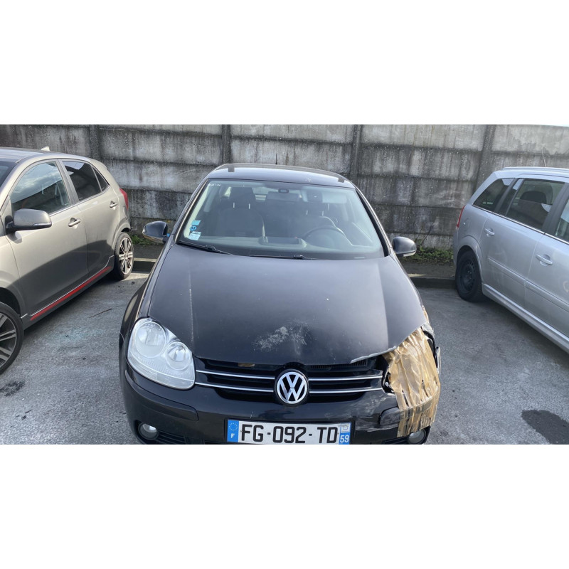 Feu arriere secondaire droit (feux) VOLKSWAGEN GOLF 5 Photo n°18