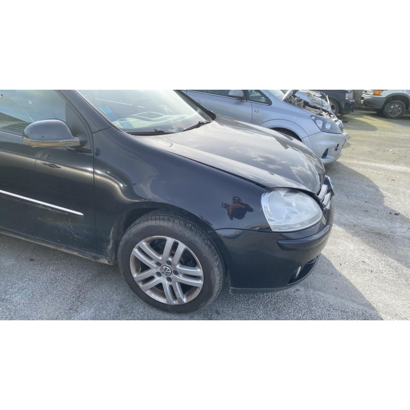 Feu arriere secondaire gauche (feux) VOLKSWAGEN GOLF 5 Photo n°11