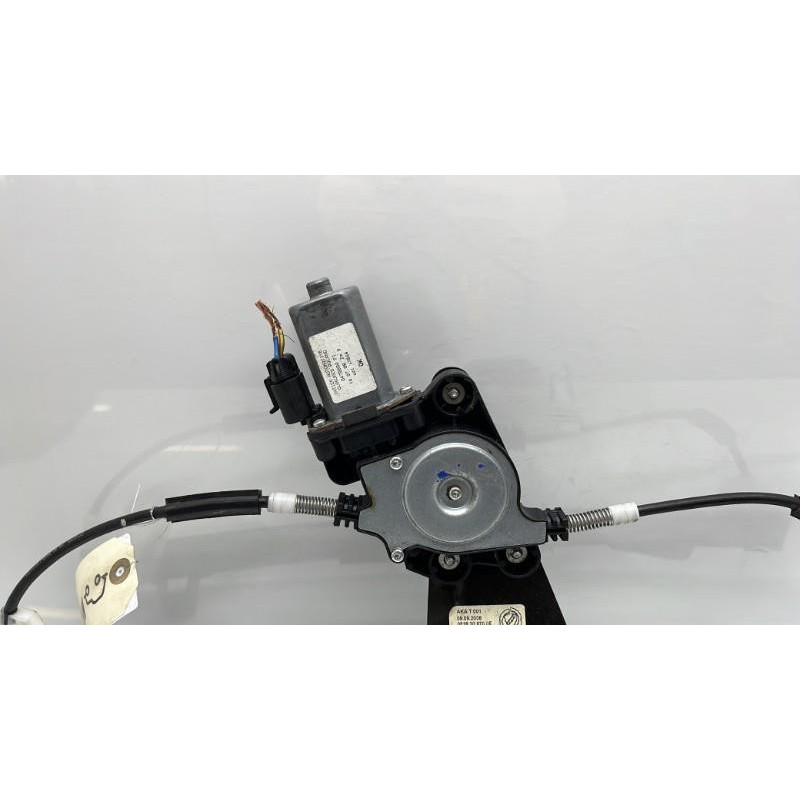 Leve vitre electrique avant gauche FIAT DOBLO 1 Photo n°2