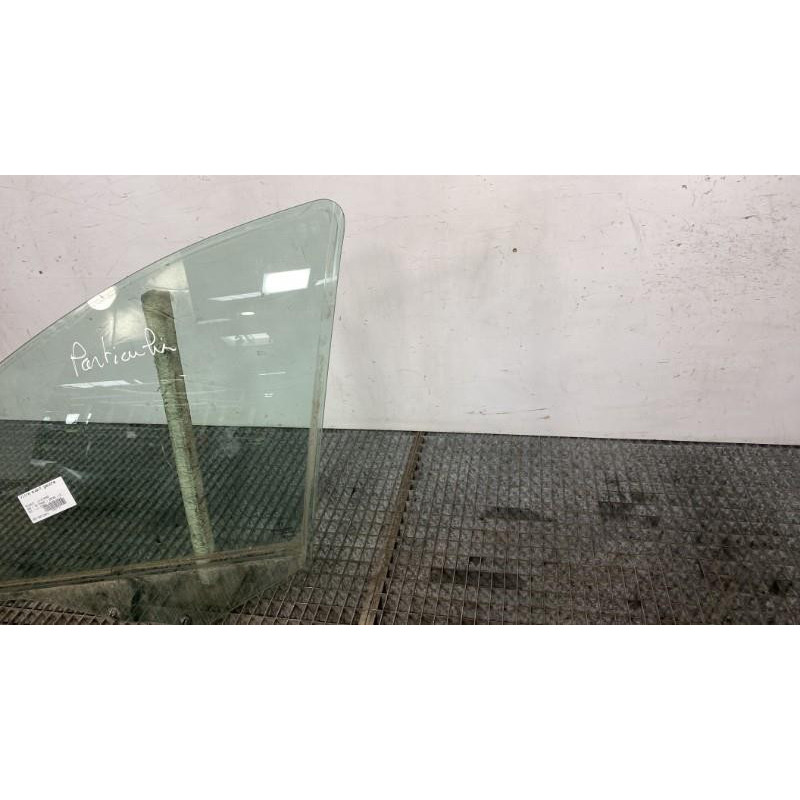 Vitre avant gauche PEUGEOT 308 1 SW Photo n°4