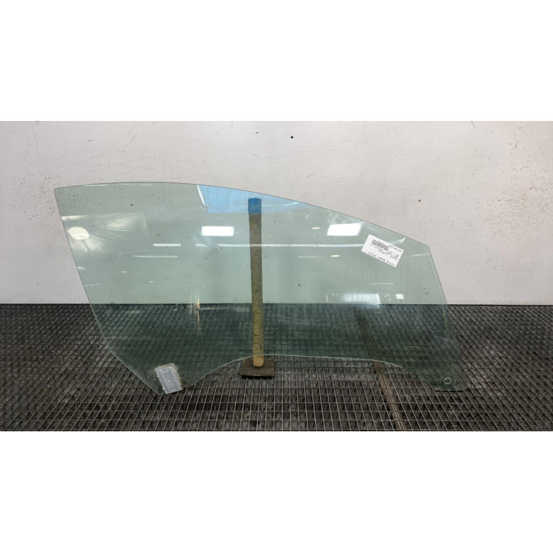 Vitre avant droit PEUGEOT 308 1 Photo n°4