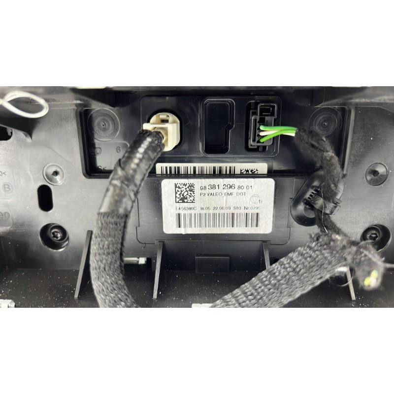 Ecran GPS PEUGEOT 208 2 Photo n°3