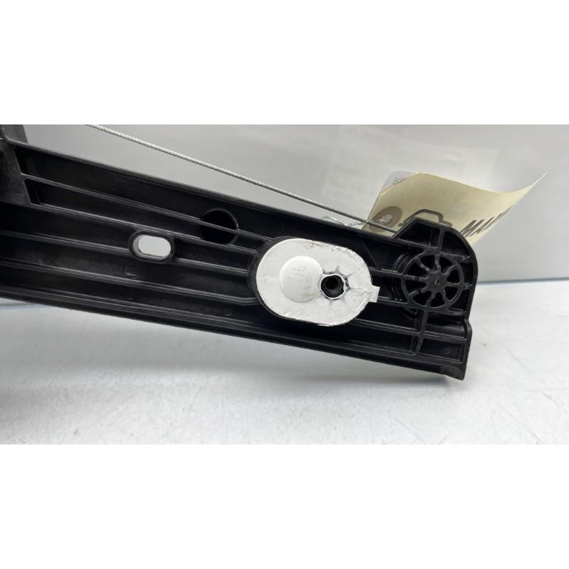 Leve vitre electrique arriere gauche PEUGEOT 208 2 Photo n°6
