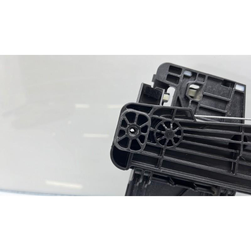 Leve vitre electrique arriere gauche PEUGEOT 208 2 Photo n°7