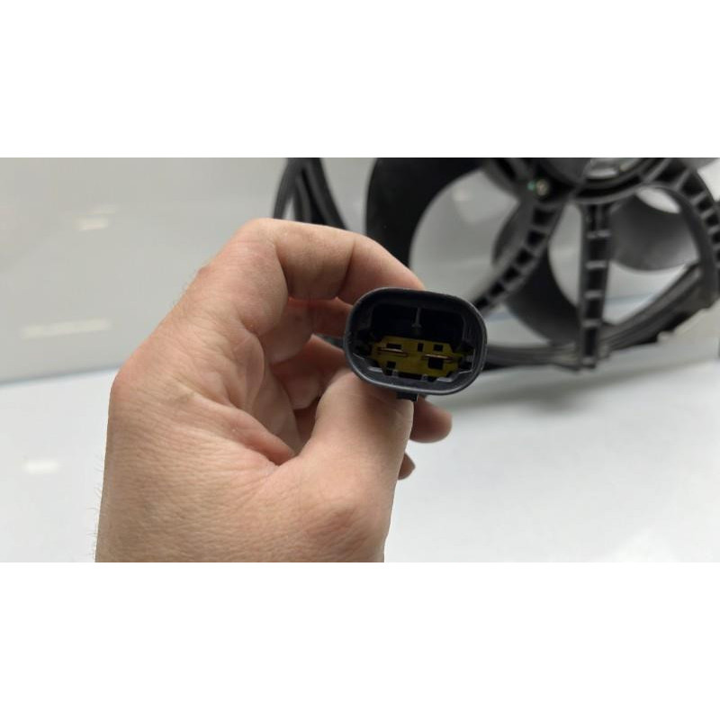 Moto ventilateur radiateur PEUGEOT 208 2 Photo n°4