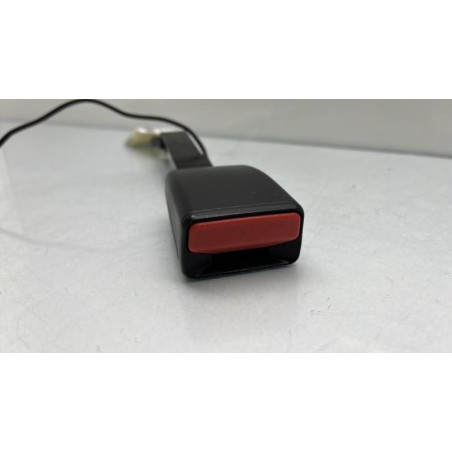 Attache ceinture avant gauche RENAULT CLIO 4
