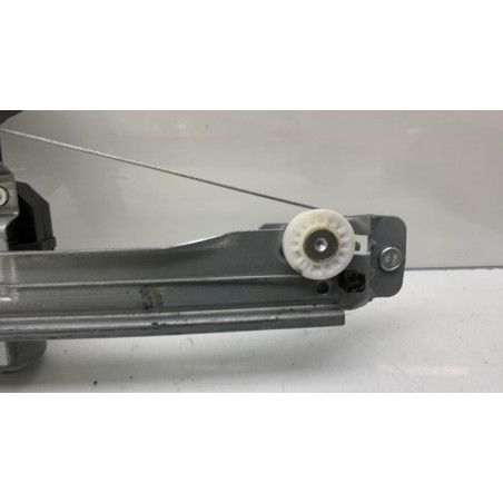 Leve vitre electrique avant gauche RENAULT CLIO 4