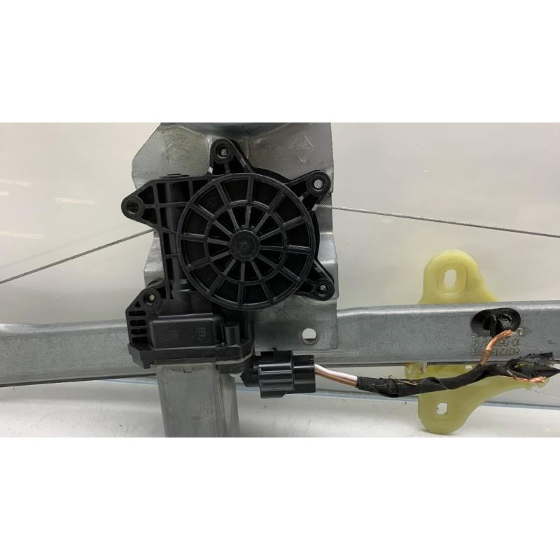 Leve vitre electrique avant gauche RENAULT CLIO 4 Photo n°7