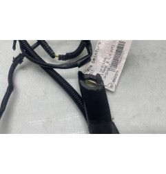 Attache ceinture avant droit TOYOTA YARIS 3