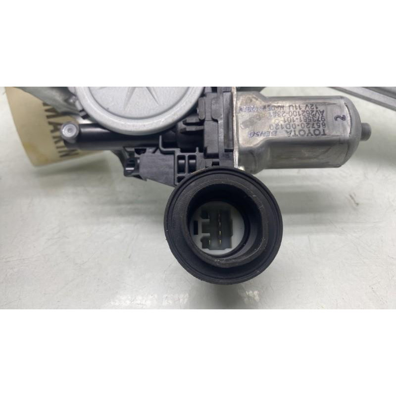 Leve vitre electrique arriere droit TOYOTA YARIS 3 Photo n°6