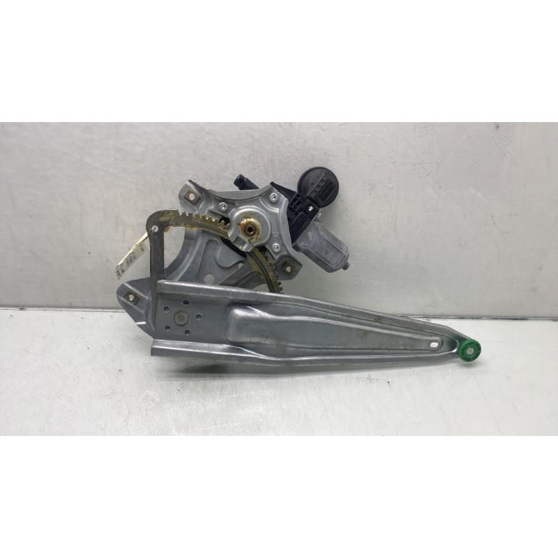 Leve vitre electrique arriere droit TOYOTA YARIS 3 Photo n°8