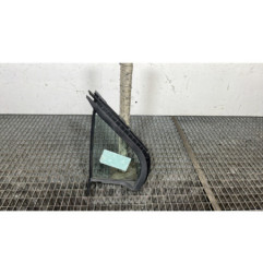 Custode avant gauche (porte) TOYOTA YARIS 3
