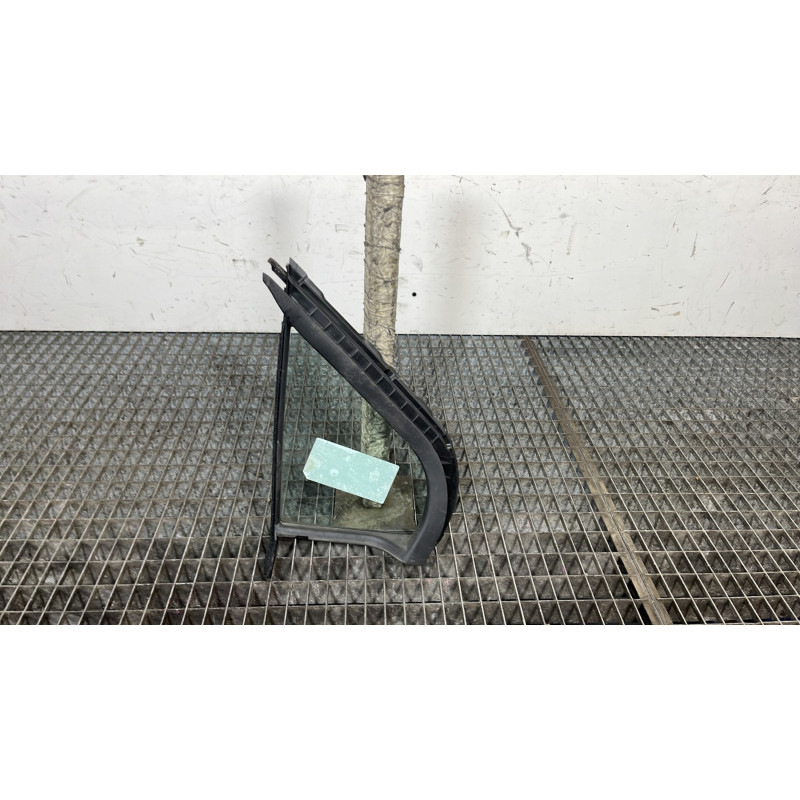 Custode avant gauche (porte) TOYOTA YARIS 3 Photo n°4