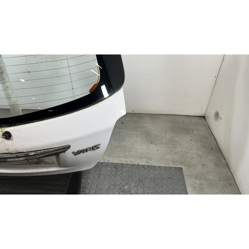 Malle/Hayon arriere TOYOTA YARIS 3 Photo n°4