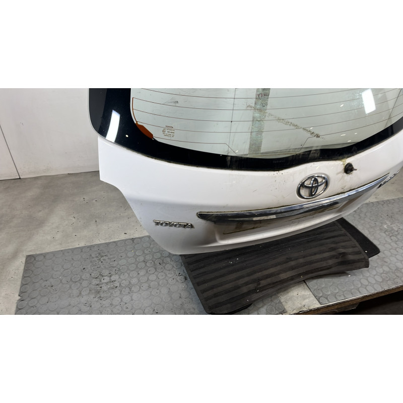 Malle/Hayon arriere TOYOTA YARIS 3 Photo n°5