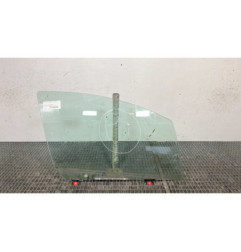 Vitre avant droit TOYOTA YARIS 3 Photo n°1
