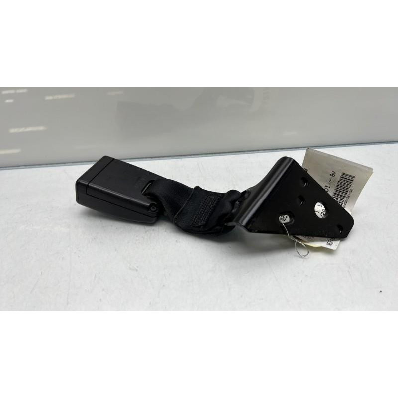 Attache ceinture arriere gauche PEUGEOT 208 1 Photo n°4