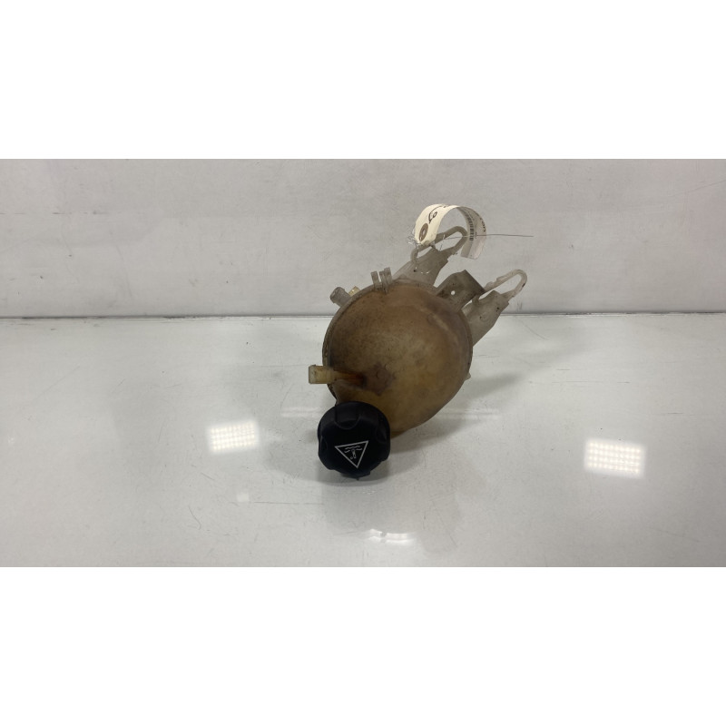 Vase d'expansion PEUGEOT 208 1 Photo n°1