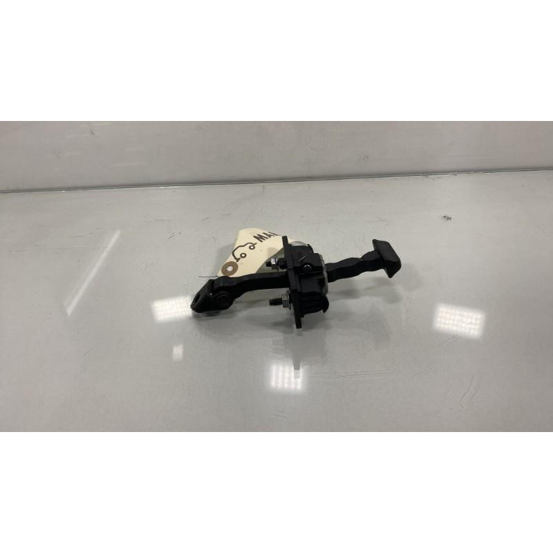 Arret de porte arriere gauche CITROEN C4 CACTUS Photo n°3