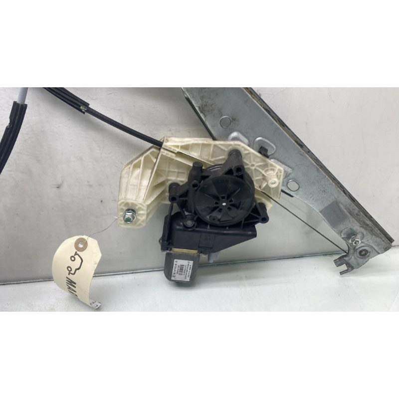 Leve vitre electrique avant gauche CITROEN C4 CACTUS Photo n°9