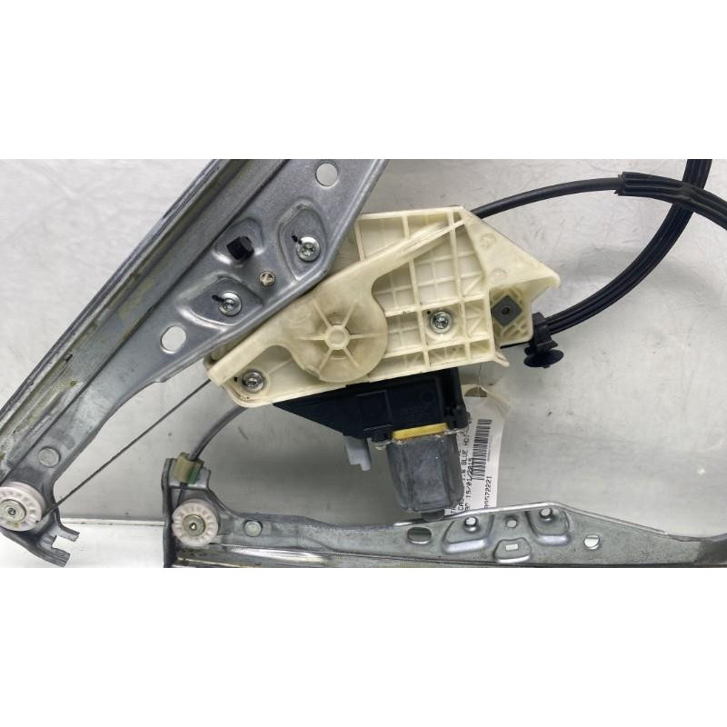 Leve vitre electrique avant gauche CITROEN C4 CACTUS Photo n°12