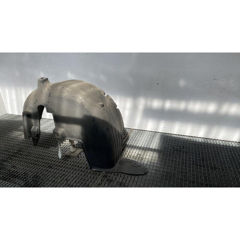 Pare boue arriere droit CITROEN C4 CACTUS Photo n°2