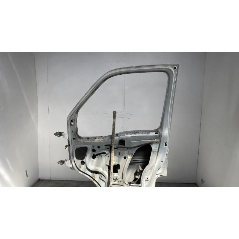 Porte avant droit RENAULT MASTER 2 Photo n°6