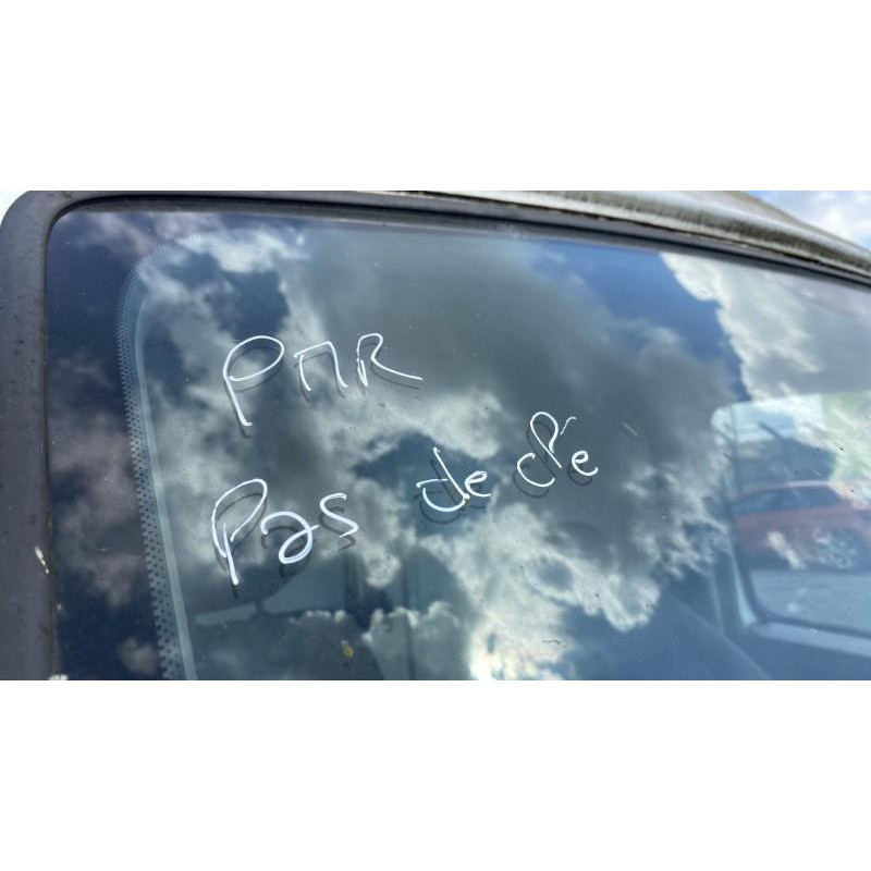 Porte avant droit RENAULT MASTER 2 Photo n°10