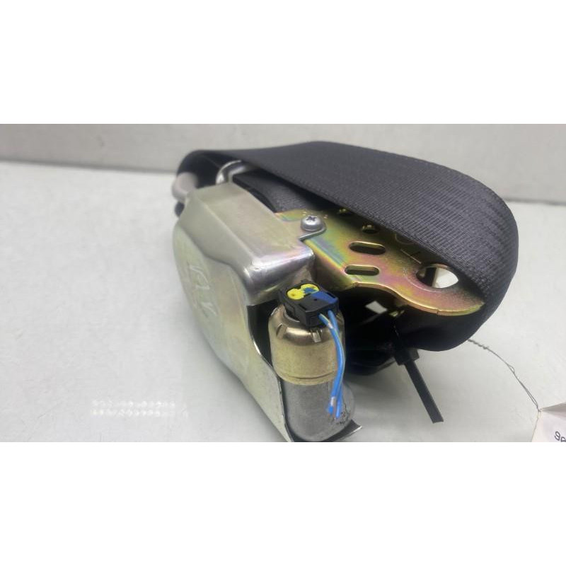 Pretensionneur de ceinture avant droit SUZUKI SWIFT 3 Photo n°6