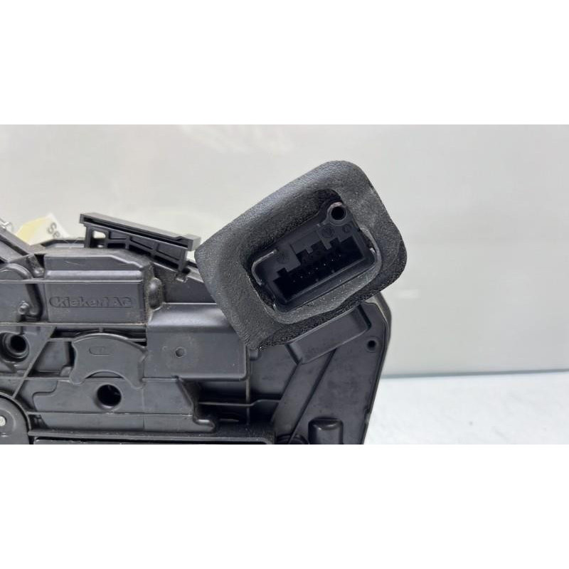 Serrure arriere droit VOLKSWAGEN POLO 5 Photo n°4