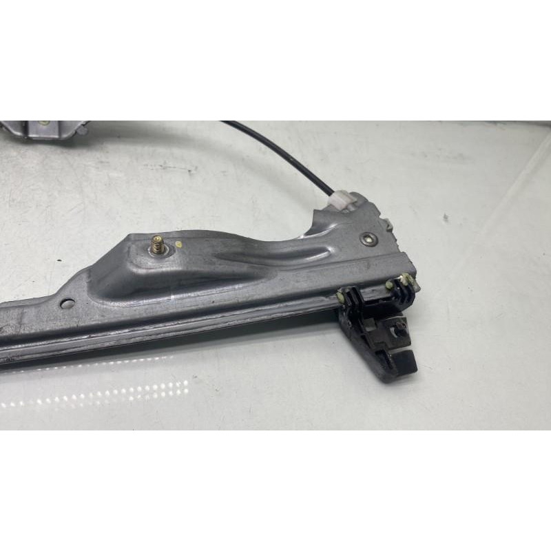 Leve vitre mecanique arriere droit RENAULT MODUS Photo n°4