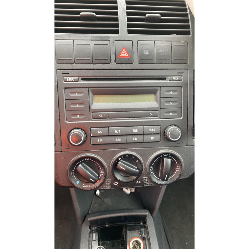 Compresseur clim VOLKSWAGEN POLO 4 Photo n°6