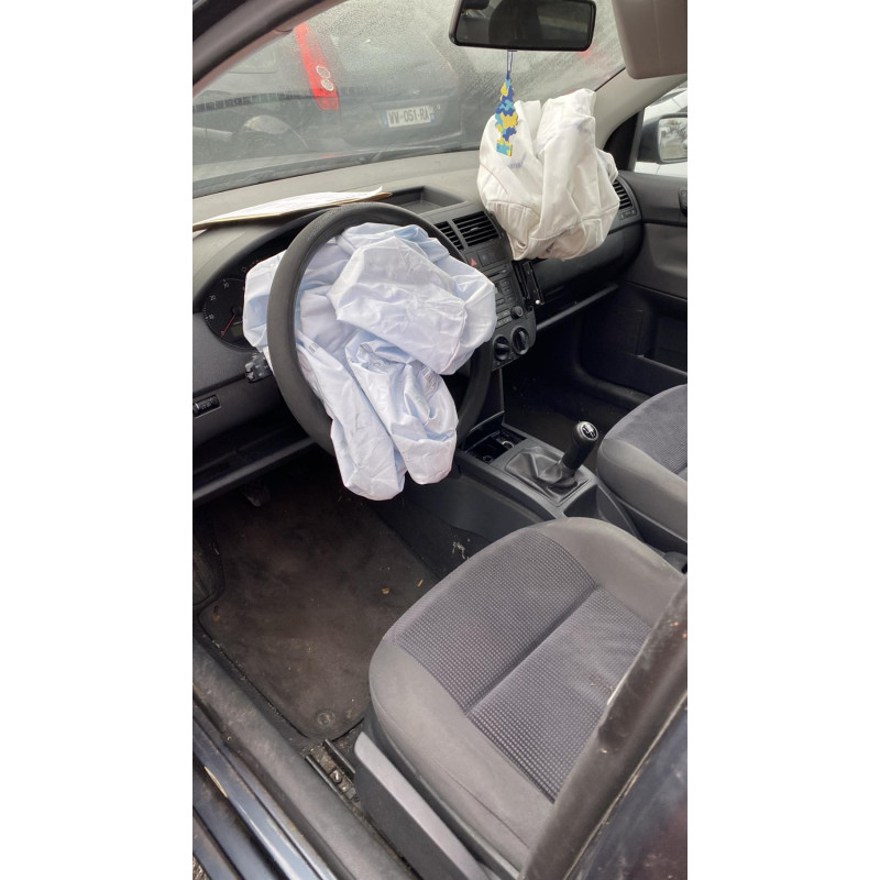 Compresseur clim VOLKSWAGEN POLO 4 Photo n°13